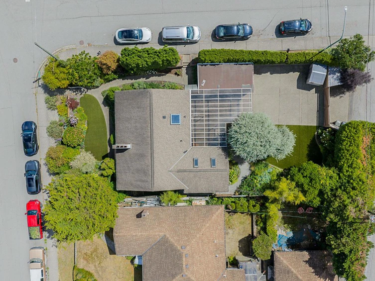 3896 Elmwood Street, Burnaby, BC, V5G 1S1 - 2