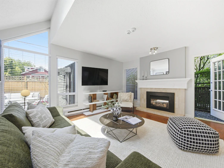 3385 W 8th Avenue, Vancouver, BC, V6R 1Y3