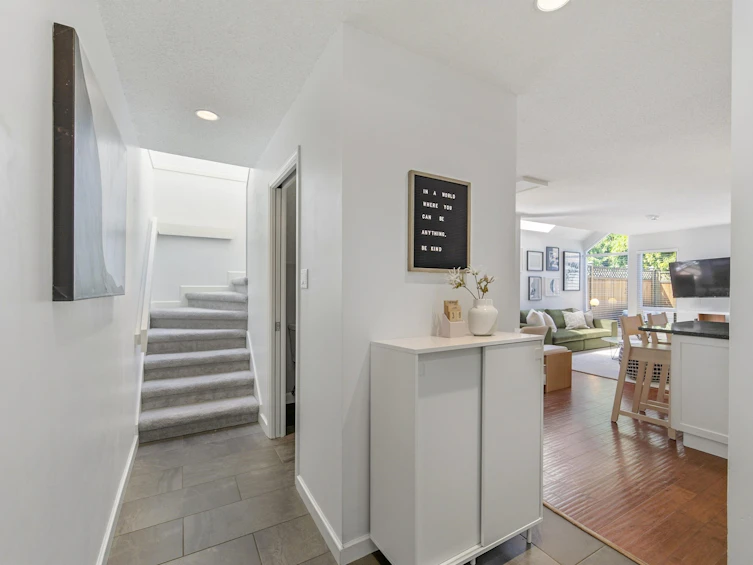 3385 W 8th Avenue, Vancouver, BC, V6R 1Y3 - 11