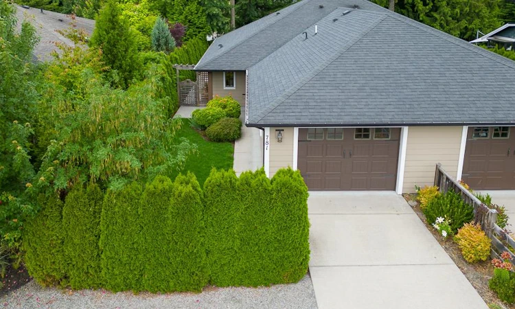 781 Gerussi Lane