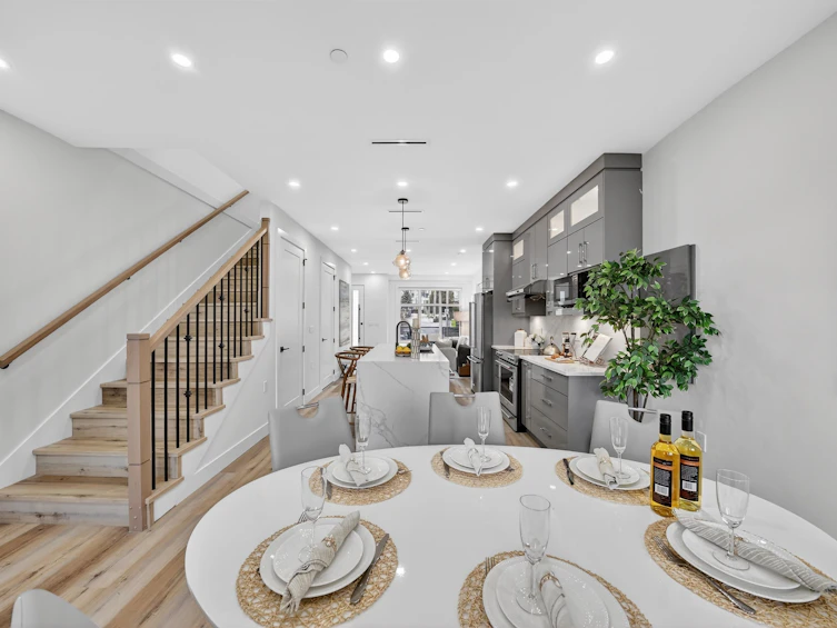 516 W 60th Avenue, Vancouver, BC, V6P 1Z7 - 3
