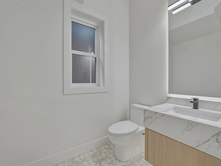 3118 W 42nd Avenue, Vancouver, BC, V6N 3H2 - 31