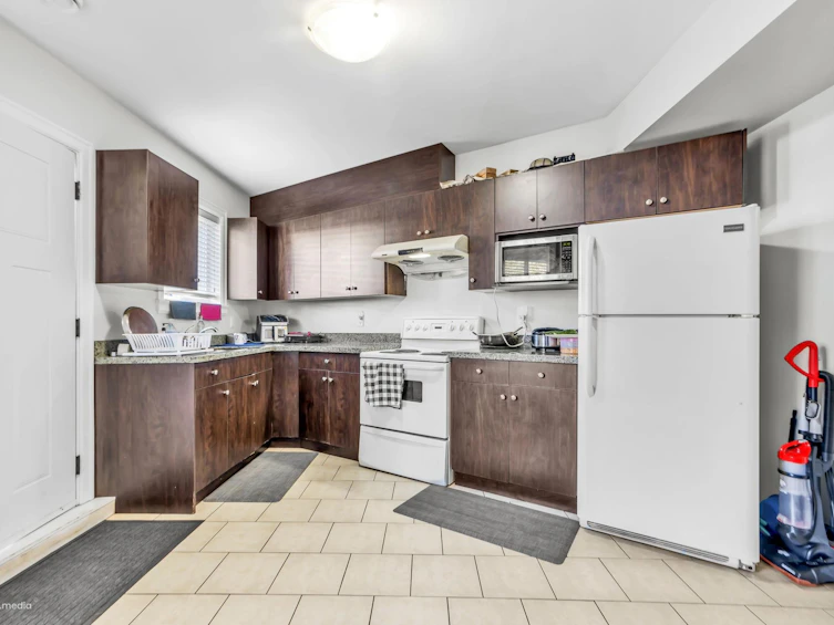 14185 74 Avenue, Surrey, BC, V3W 7N2 - 32