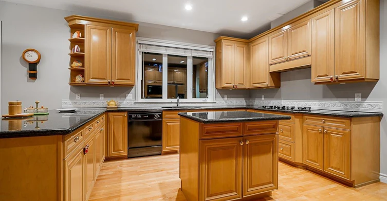 4751 Headland Drive, West Vancouver, BC, V7W 3H6 - 5