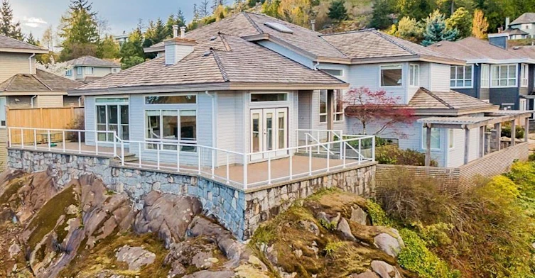 4751 Headland Drive, West Vancouver, BC, V7W 3H6 - 2