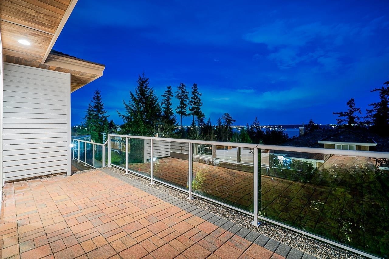 4751 Headland Drive, West Vancouver, BC, V7W 3H6 - 14