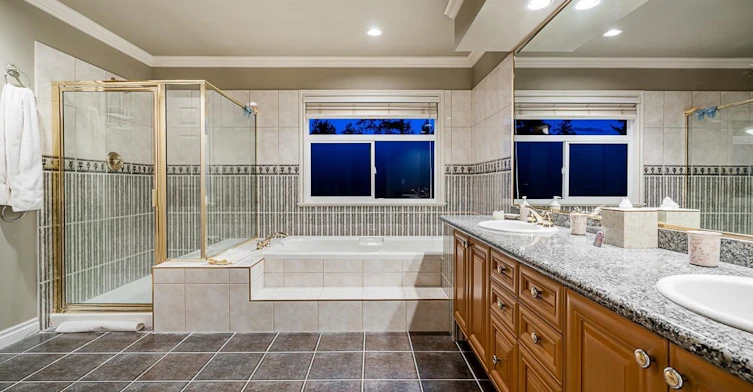 4751 Headland Drive, West Vancouver, BC, V7W 3H6 - 11