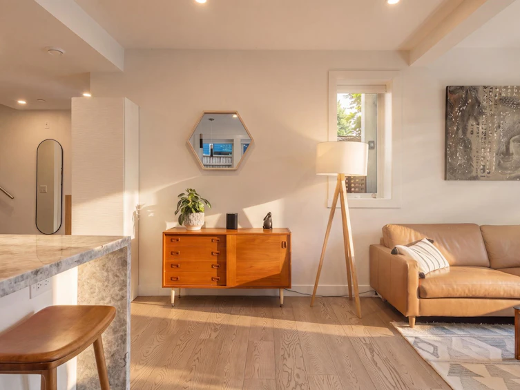 1372 E 10th Avenue, Vancouver, BC, V5N 1X3 - 13