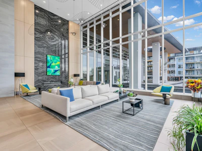 1201-657 Whiting Way - 3