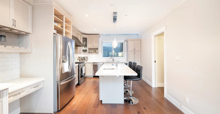 4350 Starlight Way, North Vancouver, BC, V7N 3N9 - 10