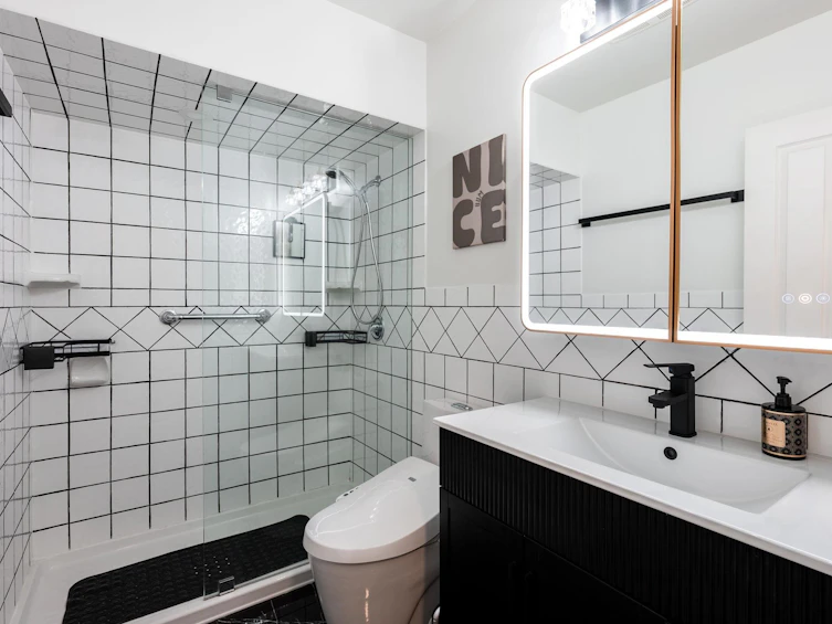 137-3300 Capilano Road, North Vancouver, BC, V7R 4H8 - 24