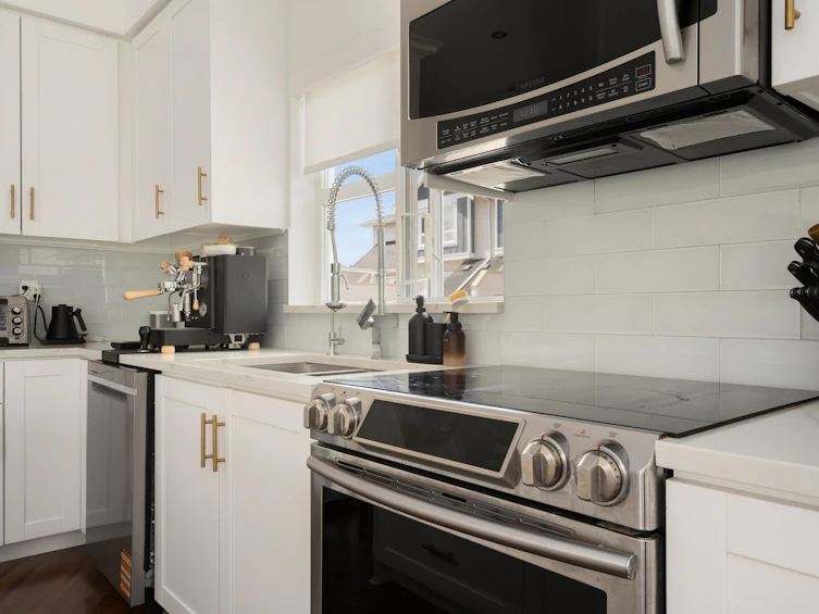 1-13028 No. 2 Road, Richmond, BC, V7E 6S4 - 9