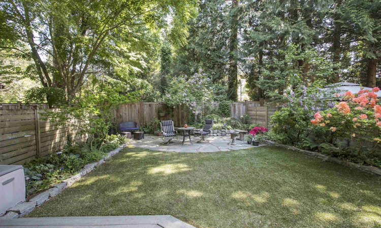 1989 Cedar Village Crescent