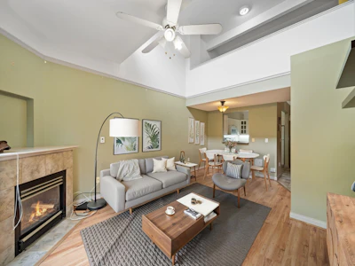 410-14377 103 Avenue - 3