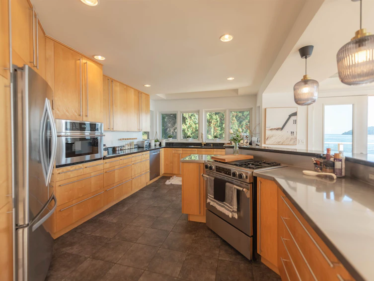 6655 Sunshine Coast Highway, Sechelt, BC, V7Z 0M9 - 9