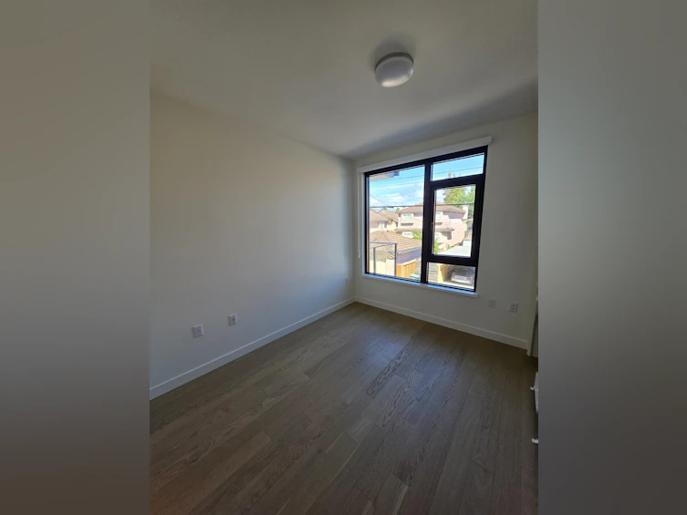 203-8398 Oak Street, Vancouver, BC, V6P 0L9 - 5