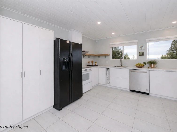 1405 Velvet Road, Gibsons, BC, V0N 1V0 - 6