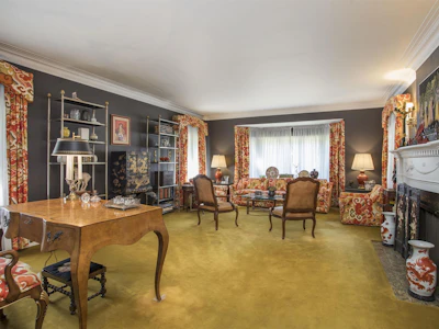 4576 Connaught Drive - 3