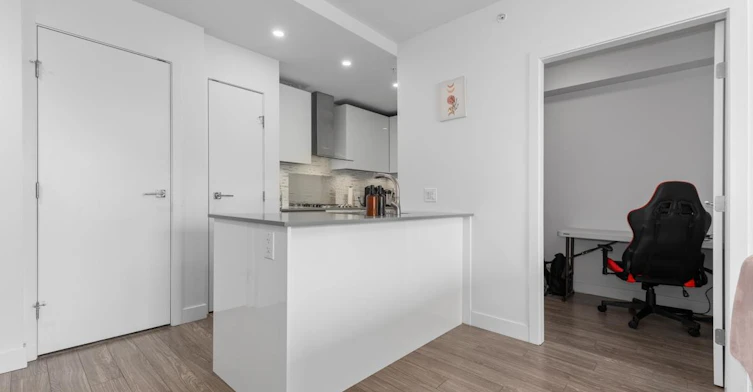 2505-1283 Howe Street, Vancouver, BC, V6Z 0E3 - 5