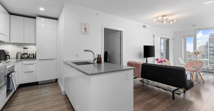 2505-1283 Howe Street, Vancouver, BC, V6Z 0E3 - 3