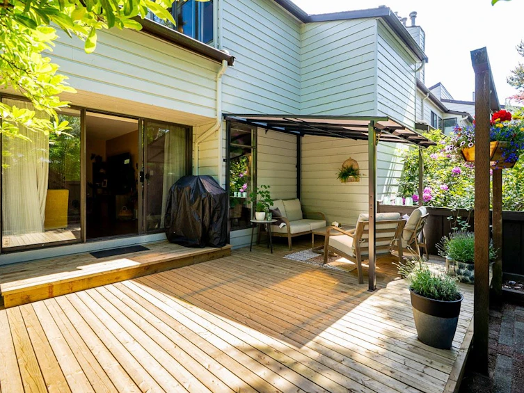 11-3350 Rosemont Drive, Vancouver, BC, V5S 2C9
