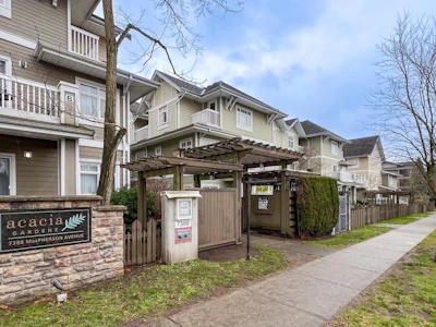 40-7388 Macpherson Avenue - 3