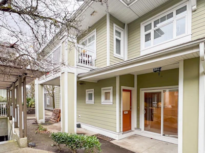40-7388 Macpherson Avenue - 5