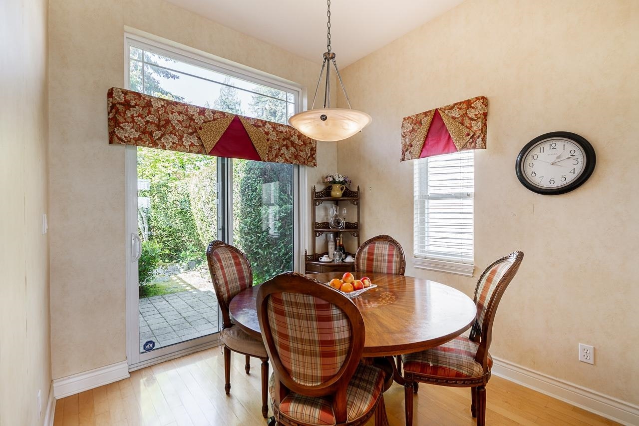 4918 Edendale Lane, West Vancouver, BC, V7W 3H7 - 14