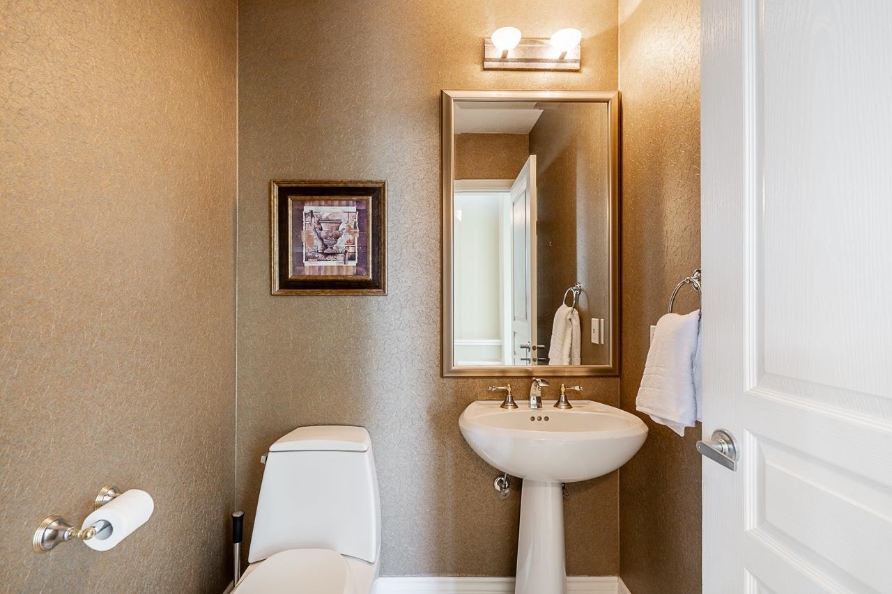 4918 Edendale Lane, West Vancouver, BC, V7W 3H7 - 15