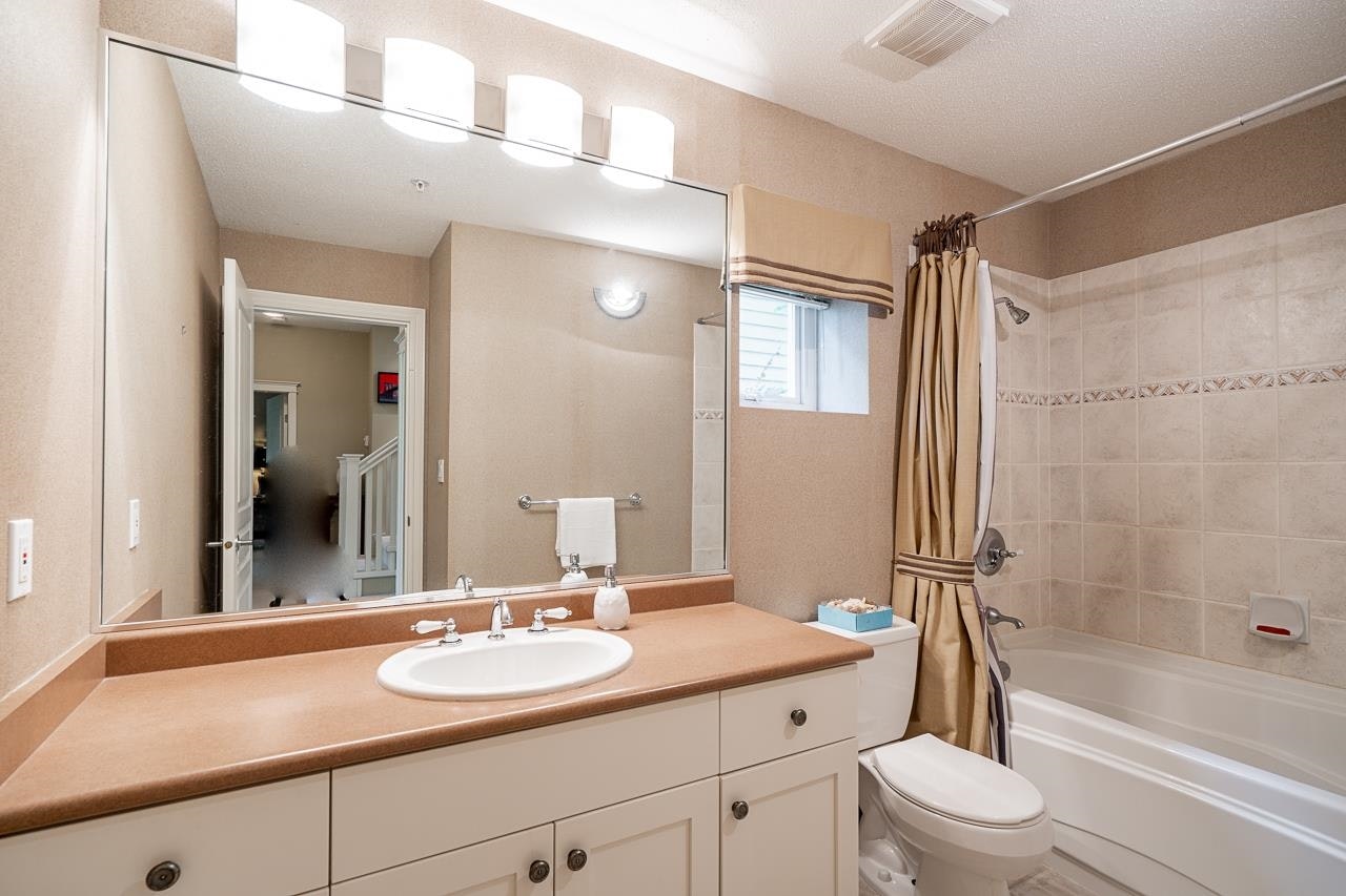 4918 Edendale Lane, West Vancouver, BC, V7W 3H7 - 24