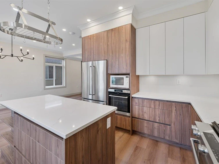 3179 E 16th Avenue, Vancouver, BC, V5M 2M7 - 18