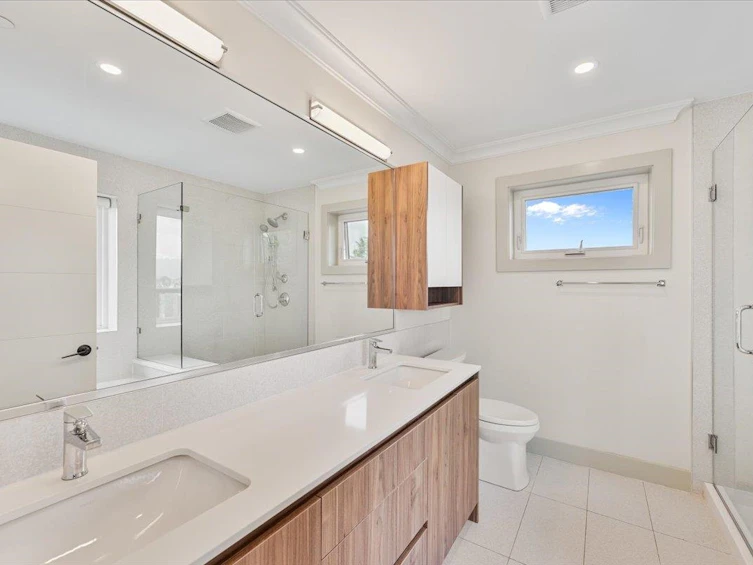3179 E 16th Avenue, Vancouver, BC, V5M 2M7 - 27