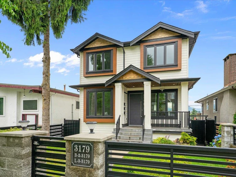 3179 E 16th Avenue, Vancouver, BC, V5M 2M7