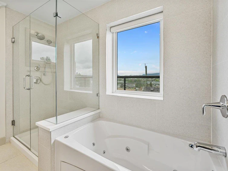 3179 E 16th Avenue, Vancouver, BC, V5M 2M7 - 28