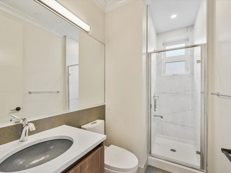 3179 E 16th Avenue, Vancouver, BC, V5M 2M7 - 7