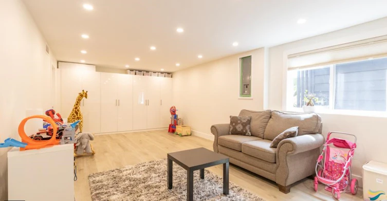 3581 Bluebonnet Road, North Vancouver, BC, V7R 4C9 - 16
