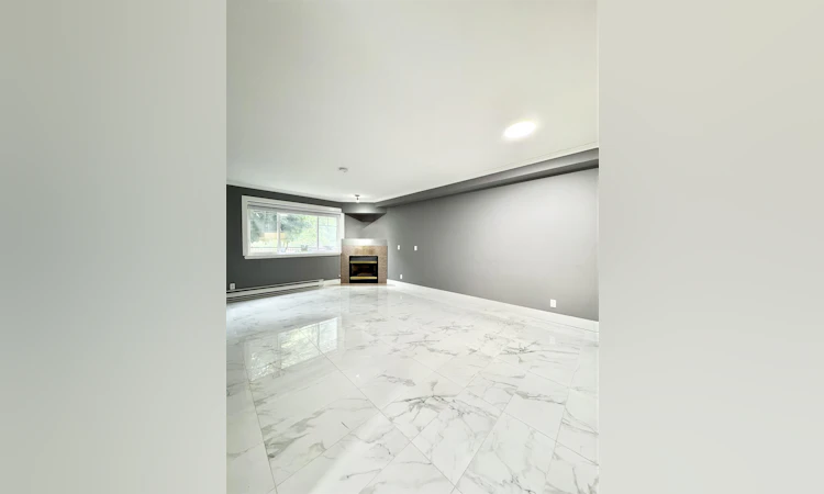 104-9865 140 Street