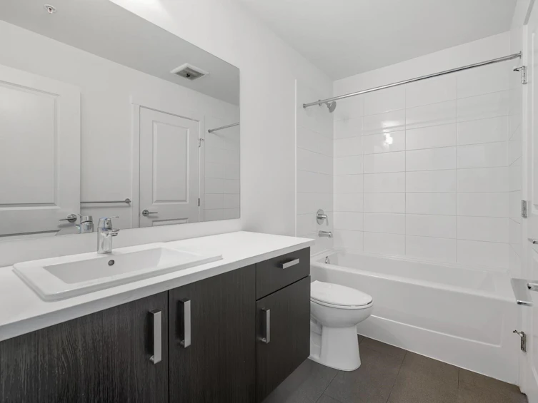 203-15858 Fraser Highway, Surrey, BC, V4N 6X4 - 16