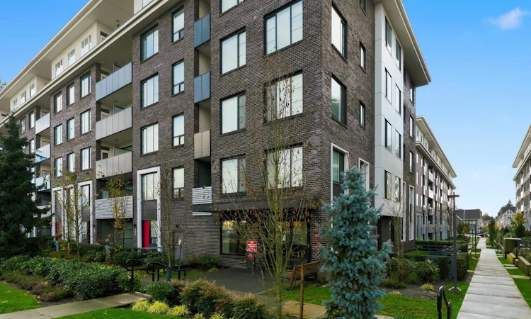 203-15858 Fraser Highway