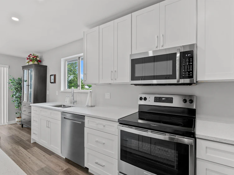2-6320 48a Avenue, Delta, BC, V4K 4W3