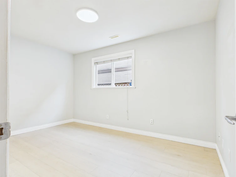 861 Greene Street, Coquitlam, BC, V3C 2B9 - 7