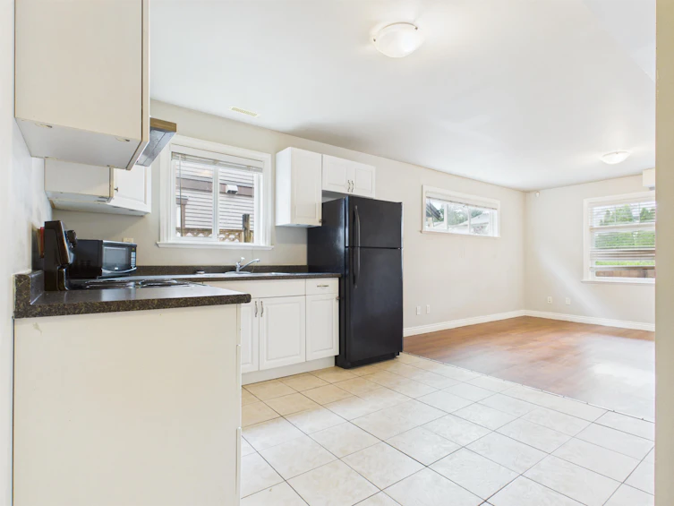 861 Greene Street, Coquitlam, BC, V3C 2B9 - 6