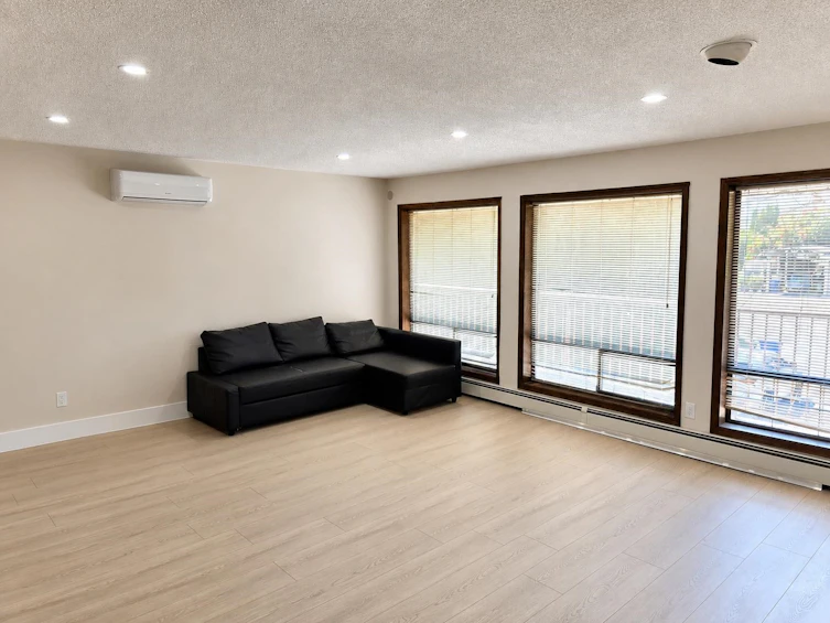 8742 Broadway Street, Chilliwack, BC, V2P 5V6 - 3