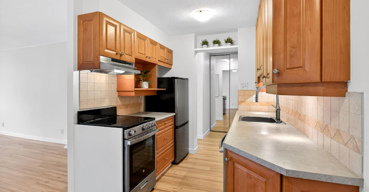 1306-2016 Fullerton Avenue, North Vancouver, BC, V7N 3E9 - 7