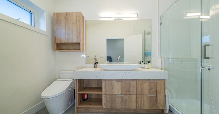 1-369 E16th Ave, Vancouver, BC, V5T 2T7 - 8