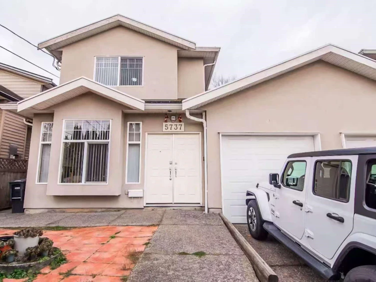 5737 Rumble Street, Burnaby, BC, V5J 2C3
