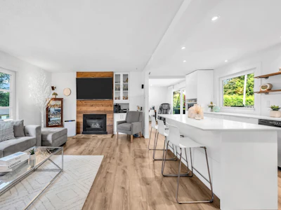35365 Selkirk Avenue - 3