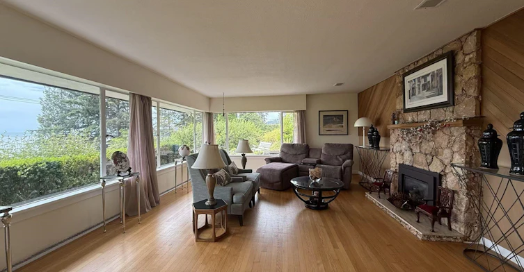 3863 Marine Drive, West Vancouver, BC, V7V 1N3 - 3
