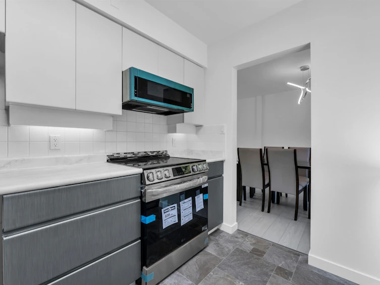 330 W Braemar Road, North Vancouver, BC, V7N 2T5 - 12
