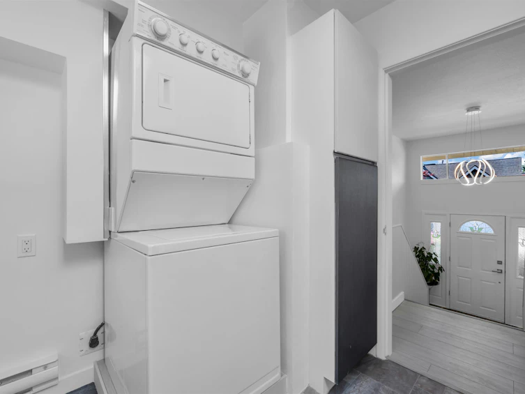 330 W Braemar Road, North Vancouver, BC, V7N 2T5 - 14